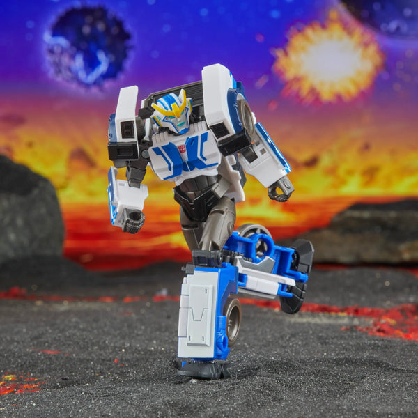 Transformers: Legacy United Deluxe Robots in Disguise 2015 Universe  Strongarm Action Figure (F9187) LOW STOCK
