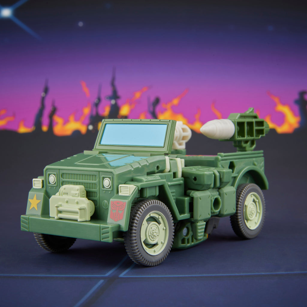 [PRE-ORDER] Transformers Studio Series (Transformers: The Movie) Deluxe Hound Action Figure (G2252)