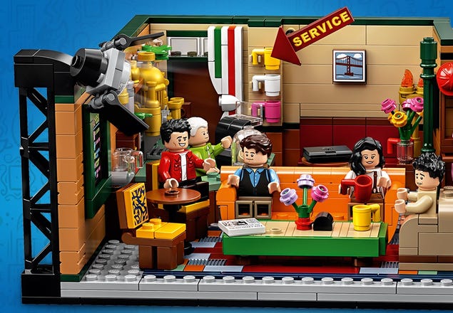 LEGO Ideas 027 - Central Perk (21319) Building Toy LOW STOCK