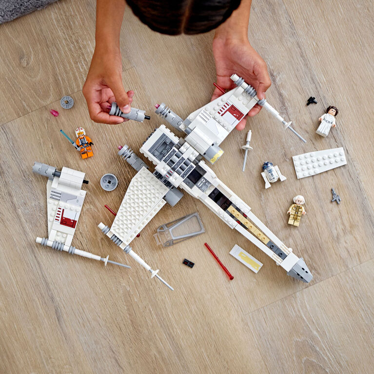 LEGO Star Wars - Luke Skywalker's X-Wing Fighter (75301) Building Toy