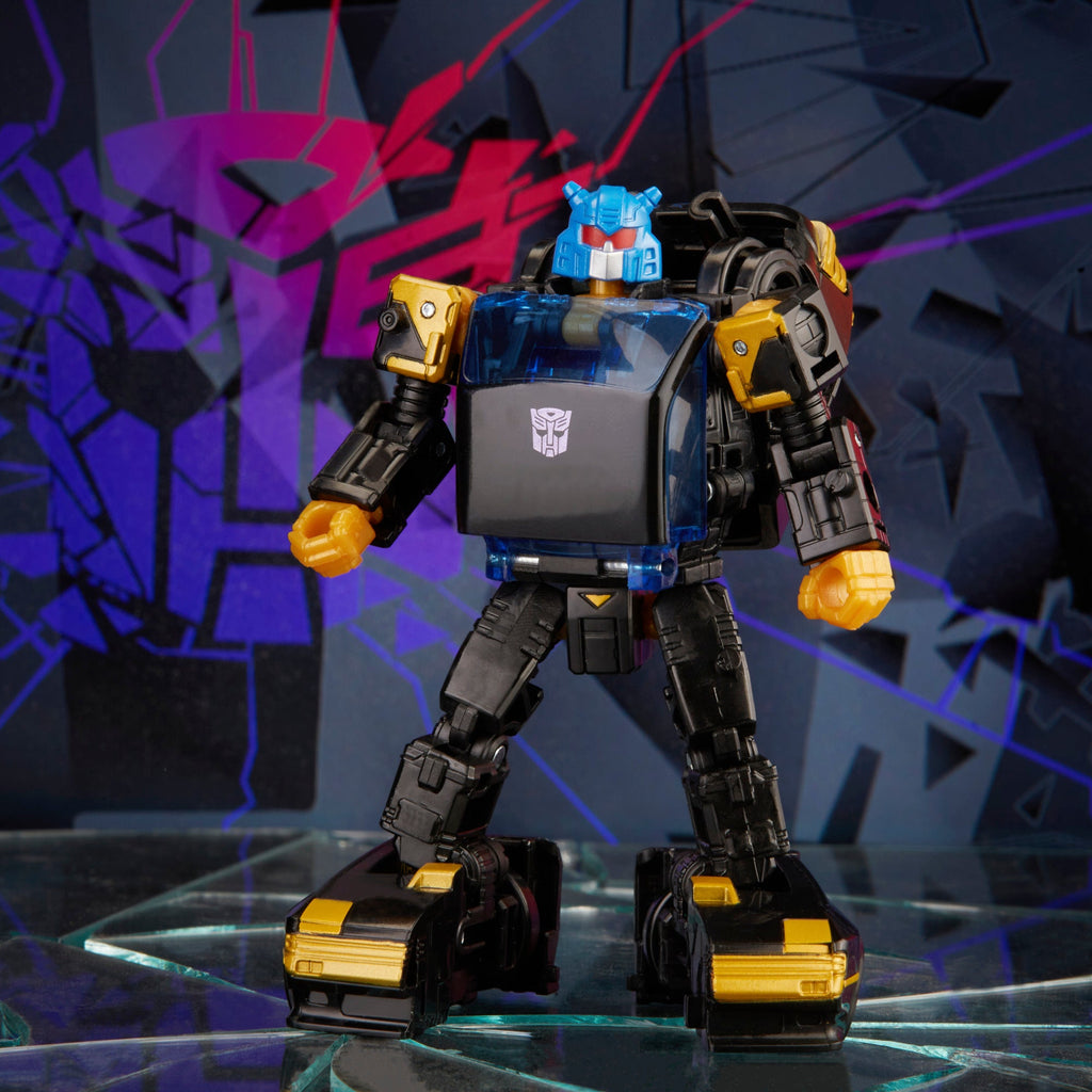 Transformers Generations Shattered Glass Collection - Autobot Goldbug Exclusive Action Figure F2704