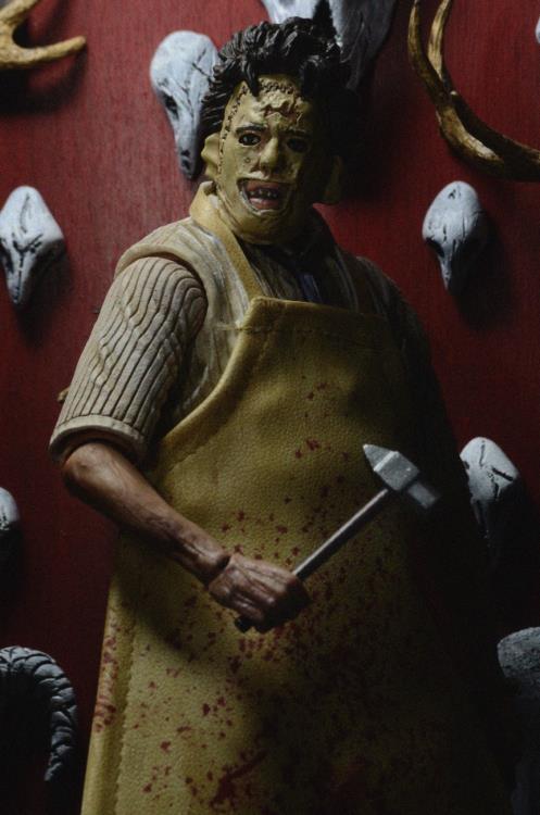 NECA Ultimate Series - The Texas Chainsaw Massacre - Leatherface Action Figure (39748)
