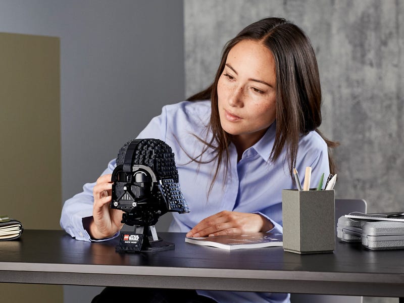 LEGO Star Wars - Helmet Collection - Darth Vader Helmet (75304) Building Toy